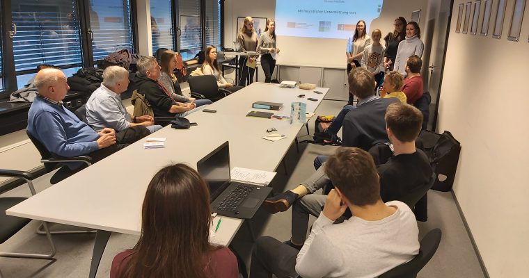 Studenten planen Rundgang & Logo für die Hafenstraße